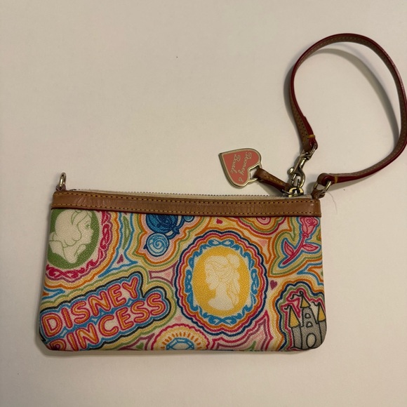 Vintage Disney Dooney & Bourke Wristlet - Parks Exclusive - 2011 - Picture 3 of 8